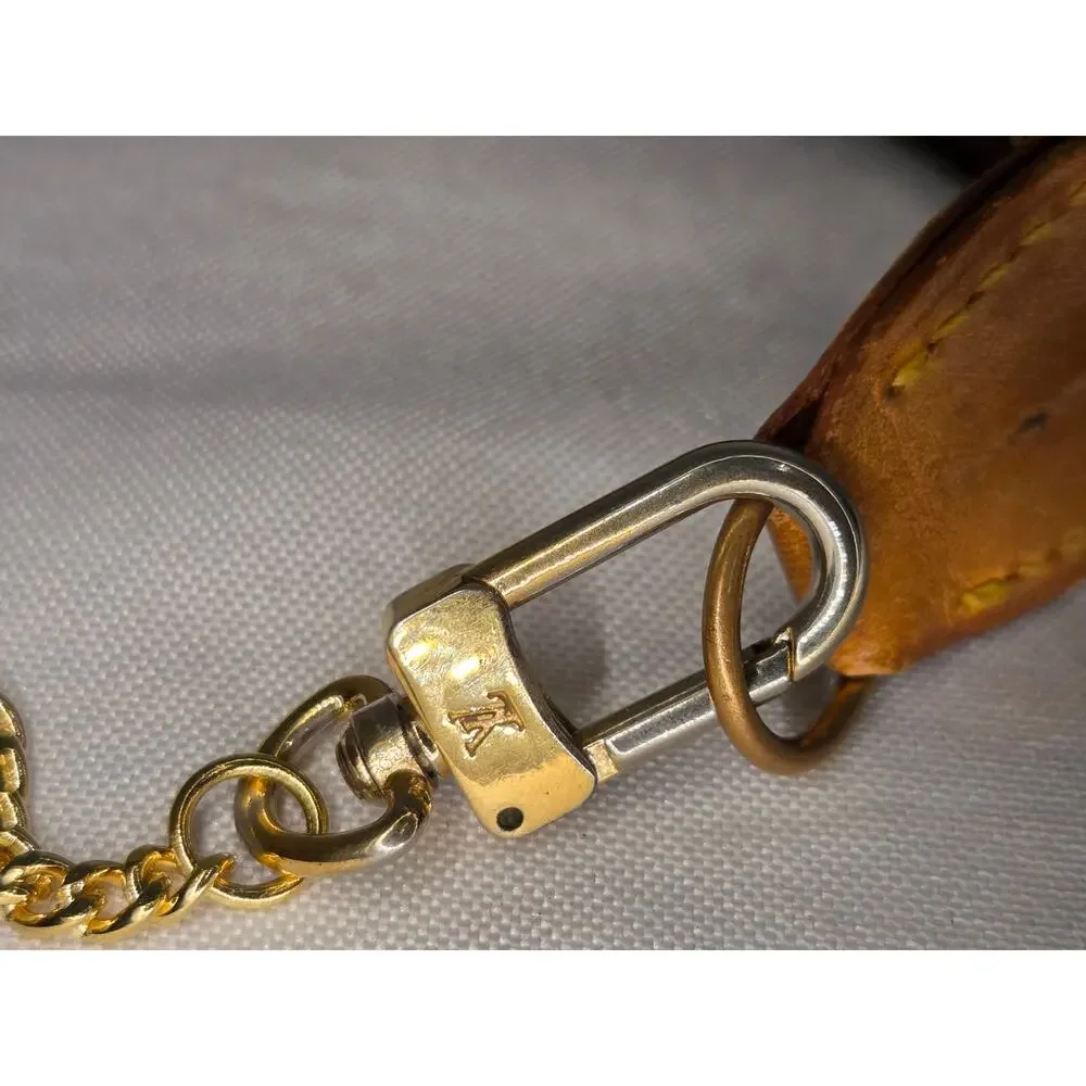 Louis Vuitton Monogram Pochette Accessoires AR1907 Shoulder Bag LV Monogram